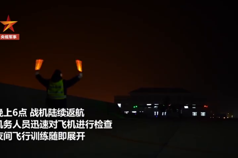 跨昼夜 多课目！来看歼-15编组对抗